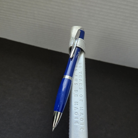 Disney Journal, Pen and Greeting cards set - Picture 2 of 11